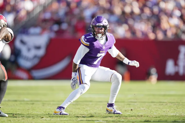 Dominant defense leads Vikings